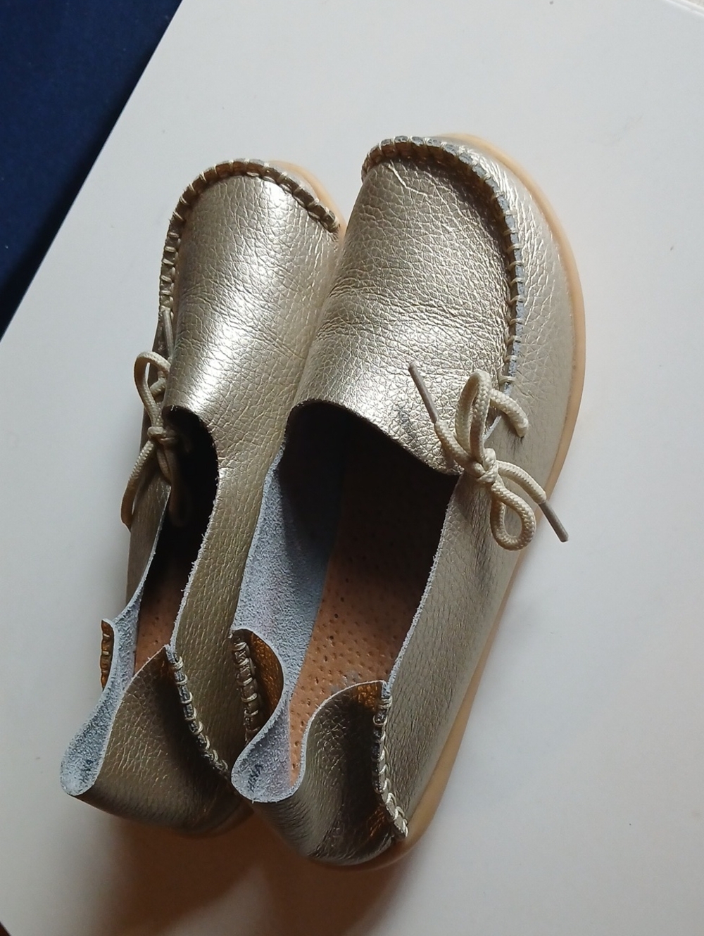 Fantiny Gold Metallic Slip-On Moccasins for Women